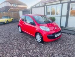 Red Used 2007 Citroën C1 Hatchback | £995 (Good price)