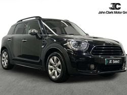 Black Used 2017 Mini Cooper Countryman SUV | £10,850 (Fair price)