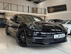 Black Used 2018 Porsche Panamera Sport Turismo Estate | £37,995 (Super price)