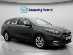 Grey Used 2022 Kia Ceed Hatchback | £11,800 (Good price)