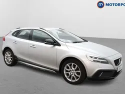 Used 2019 Volvo V40 CC Pro Estate | £13,749 (Fair price)