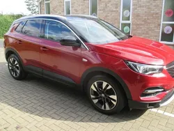 Red Used 2018 Vauxhall Grandland X Sport SUV | £8,491 (Fair price)