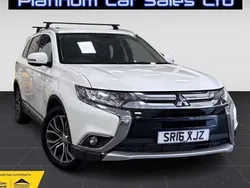 White Used 2016 Mitsubishi Outlander SUV | £8,995 (Expensive)