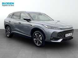 New 2025 MG HS Trophy SUV | £27,891 (Expensive)