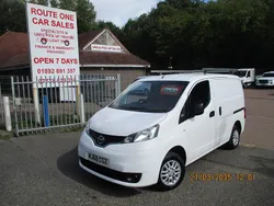 White Used 2018 Nissan NV200 Tekna Van | £8,495 (Expensive)