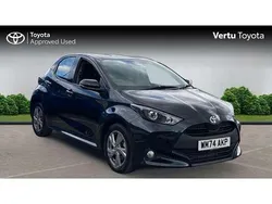Black Used 2024 Toyota Yaris Hybrid Hatchback | £19,511 (Fair price)