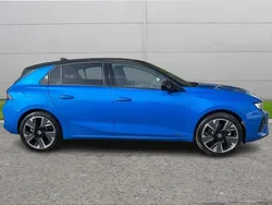 Blue Used 2023 Vauxhall Astra Ultimate Hatchback | £17,980 (Good price)