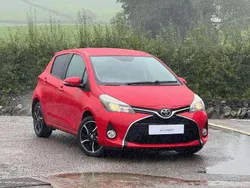 Red Used 2016 Toyota Yaris Design Hatchback | £8,985 (Fair price)