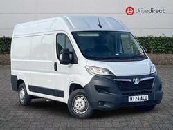 Solid kaolin white Used 2024 Vauxhall Movano S Van | £17,332 (Good price)