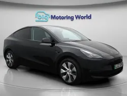 Black Used 2022 Tesla Model Y Long Range SUV | £24,800 (Good price)