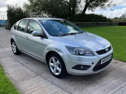 Silver Used 2010 Ford Focus Zetec Hatchback | £895 (Super price)