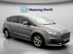 Used 2020 Ford S-MAX Titanium MPV | £13,550 (Fair price)