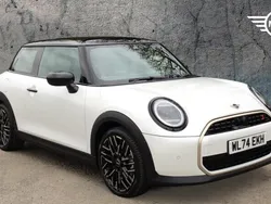 White Used 2025 Mini Cooper S Hatch Hatchback | £25,900 (Fair price)
