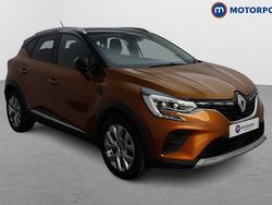 Orange/black Used 2021 Renault Captur Iconic SUV | £11,949 (Fair price)
