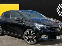 Black Used 2021 Renault Clio V SE Hatchback | £12,803 (Fair price)