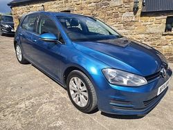 Blue Used 2014 VW Golf VII SE Hatchback | £6,495 (Expensive)