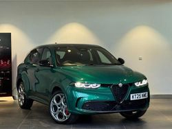 Green/black New 2025 Alfa Romeo Tonale SUV | £42,990