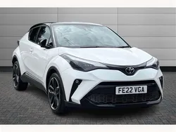 Platinum white Used 2022 Toyota C-HR Sport SUV | £22,350 (A bit pricey)