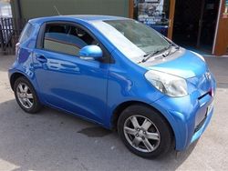 Blue Used 2010 Toyota iQ Hatchback | £2,995 (Fair price)