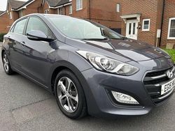 Grey Used 2015 Hyundai i30 SE Hatchback | £4,850 (Fair price)