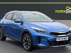 Intense blue pearl Used 2022 Kia XCeed SUV | £16,250 (Fair price)