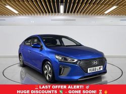 Blue Used 2018 Hyundai Ioniq Premium Hatchback | £7,049 (Fair price)