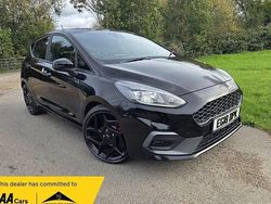 Black Used 2018 Ford Fiesta ST Hatchback | £13,100 (Fair price)