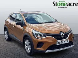 Orange Used 2022 Renault Captur Iconic SUV | £13,995 (Fair price)