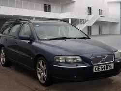 Blue Used 2004 Volvo V70 SE Estate | £1,485 (Super price)