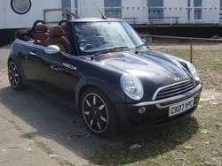 Black Used 2007 Mini ONE Hatchback | £2,000 (Fair price)