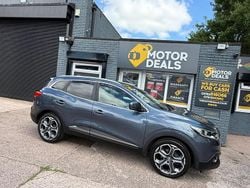 Grey Used 2017 Renault Kadjar Dynamique SUV | £7,395 (Fair price)