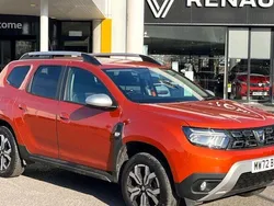 Orange Used 2022 Dacia Duster Prestige SUV | £15,971 (Fair price)