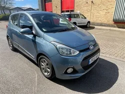 Blue Used 2015 Hyundai i10 Premium Hatchback | £4,795 (Fair price)
