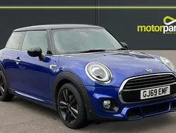 Starlight blue metallic Used 2019 Mini Cooper Comfort Hatchback | £12,750 (Fair price)