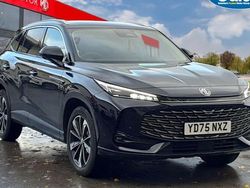 Black Used 2025 MG HS Trophy SUV | £25,490