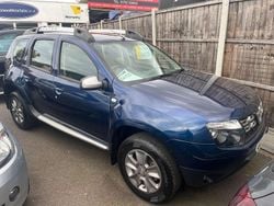 Blue Used 2015 Dacia Duster Lauréate SUV | £3,695 (Fair price)