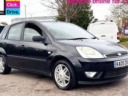 Black Used 2005 Ford Fiesta Ghia Hatchback | £1,099 (Good price)