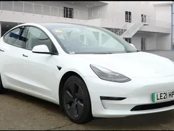 White Used 2021 Tesla Model 3 Long Range AWD Sedan | £21,995 (A bit pricey)
