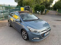 Blue Used 2015 Hyundai i20 Premium SE Hatchback | £4,395 (Good price)