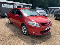 Red Used 2010 Toyota Auris Hatchback | £2,495 (Fair price)
