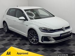 White Used 2017 VW Golf VII Advance Hatchback | £11,500 (Fair price)