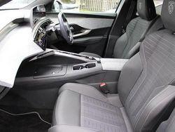 White Used 2025 Peugeot 3008 GT SUV | £30,469