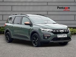 Green Used 2024 Dacia Jogger Extreme MPV | £19,750 (Fair price)