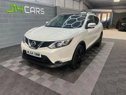 White Used 2014 Nissan Qashqai Tekna SUV | £8,195 (Fair price)