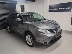 Grey Used 2015 Nissan Qashqai Acenta SUV | £6,295 (Good price)