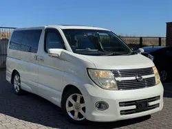 White Used 2008 Nissan Elgrand MPV | £9,995 (Good price)