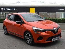 Orange Used 2023 Renault Clio V Evolution Hatchback | £13,284 (Fair price)