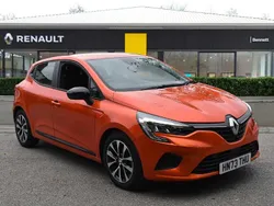 Orange Used 2023 Renault Clio V Evolution Hatchback | £13,284 (Fair price)