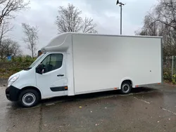 White Used 2017 Nissan NV400 Van | £21,995