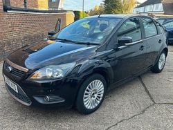 Black Used 2009 Ford Focus Titanium Hatchback | £2,795 (Good price)